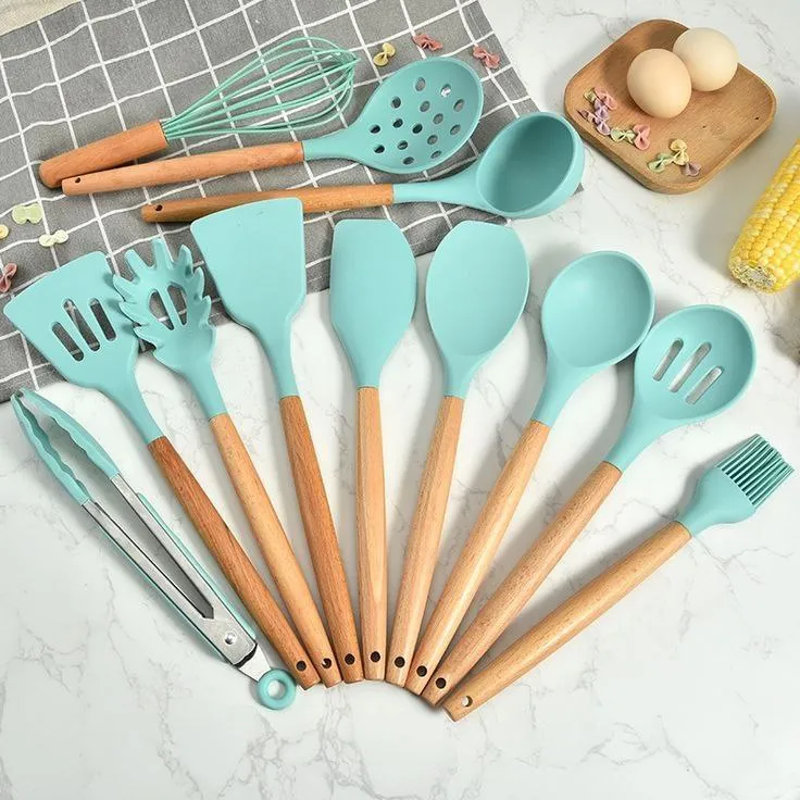 مجموعة ادوات طبخ العصرية من السيليكون 11 قطعة بمقابض خشبية مقاومة للحرارة
